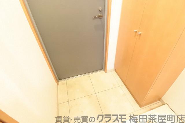 13/30 玄関