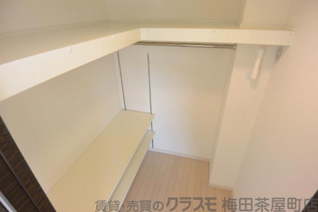 13/30 収納