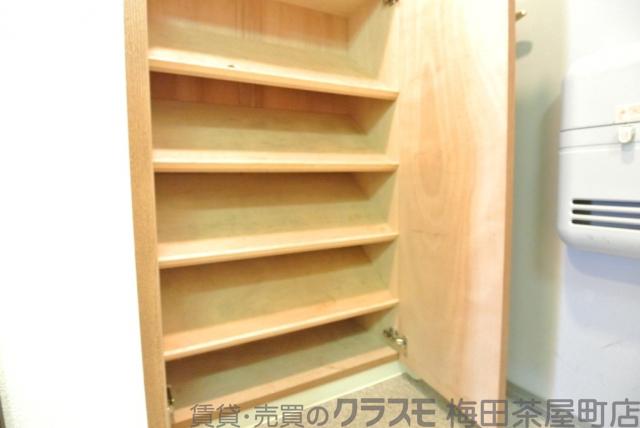 14/30 玄関