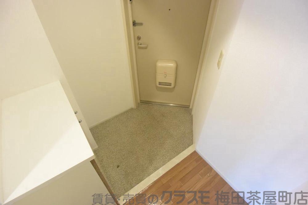 14/30 玄関