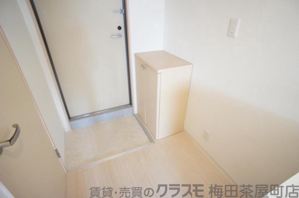 14/30 玄関