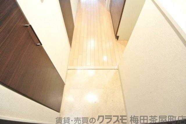 14/30 玄関
