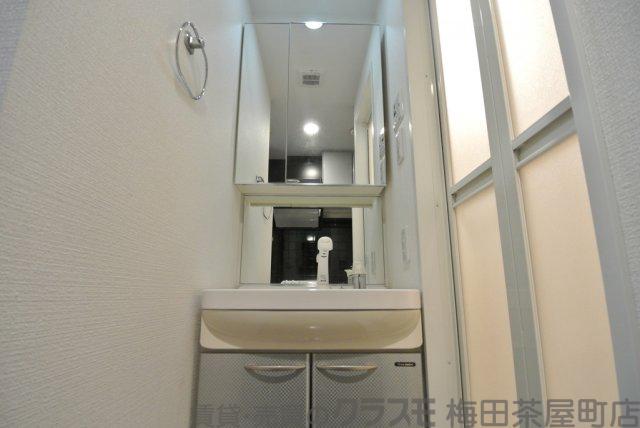 21/30 洗面