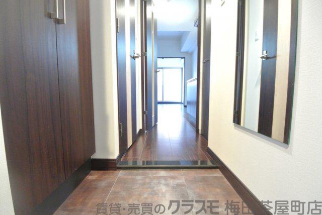 14/30 玄関