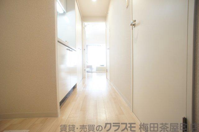 14/30 玄関