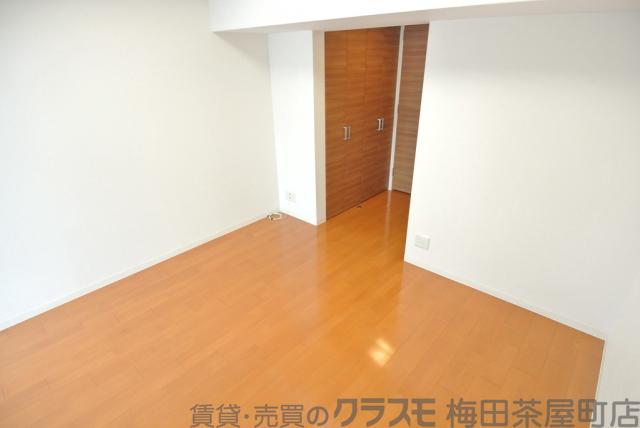 13/30 寝室
