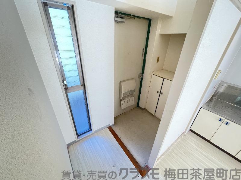 14/30 玄関