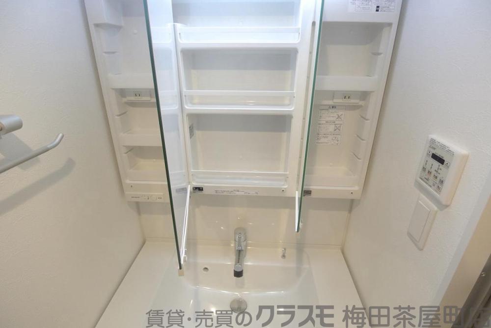 16/30 室内