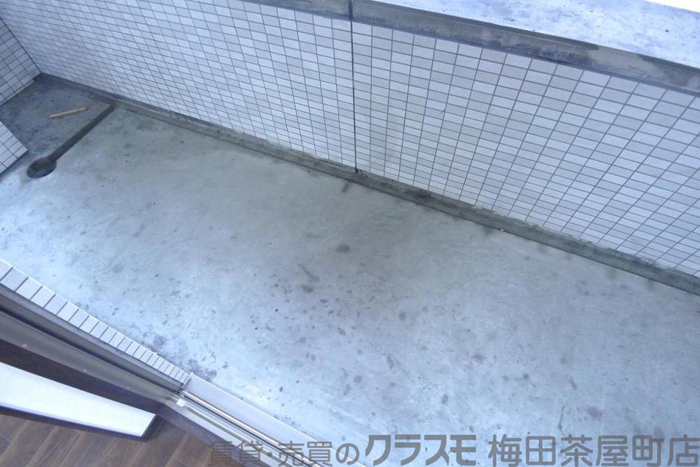 28/30 バルコニー