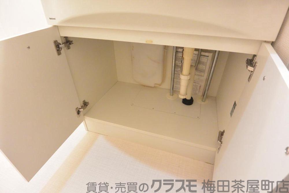 13/30 室内