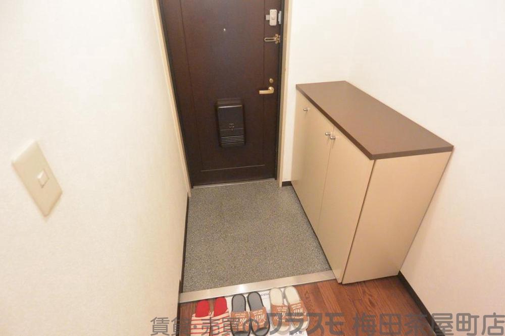 17/30 玄関