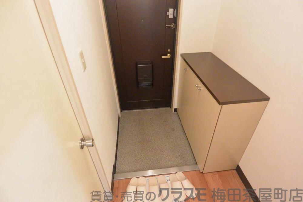 18/30 玄関