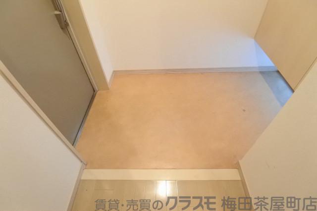 14/30 玄関