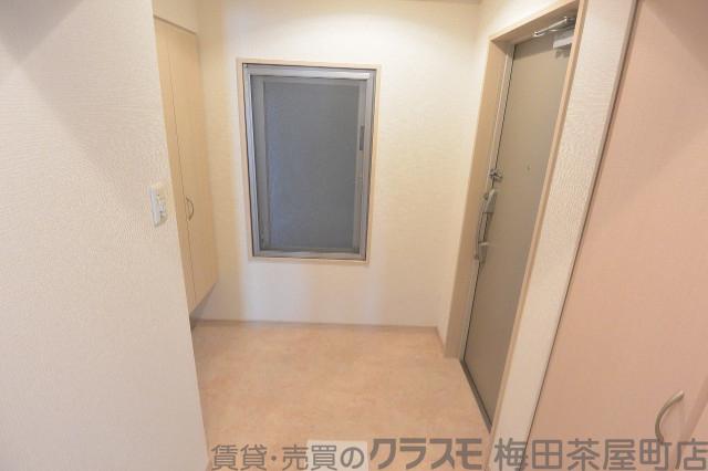 14/30 玄関