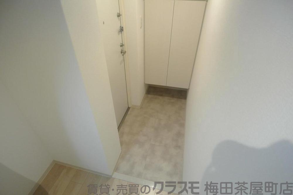 17/30 玄関
