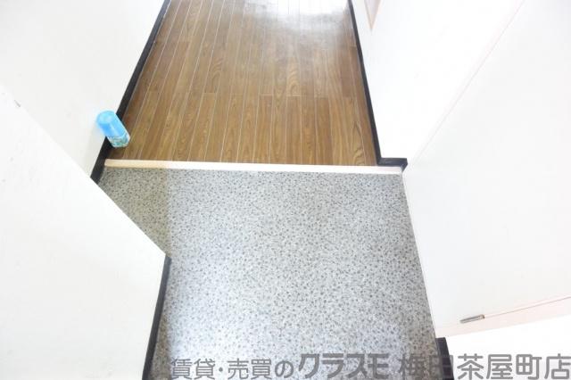 14/30 玄関