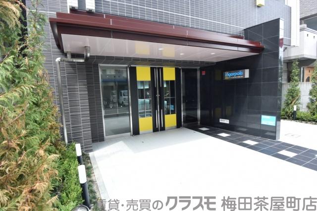 16/30 玄関