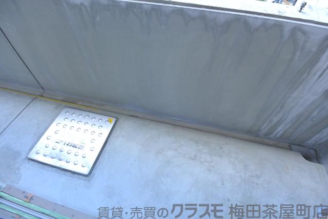 23/30 バルコニー