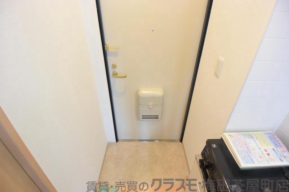 14/30 玄関