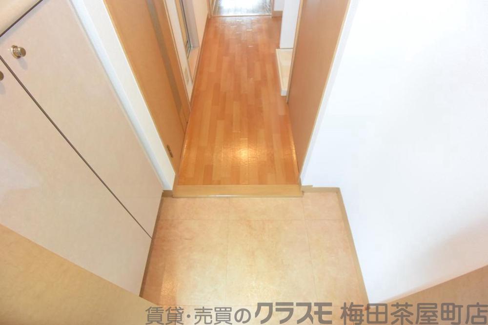 14/30 玄関