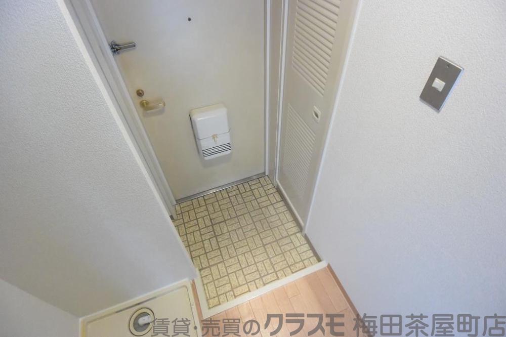 14/30 玄関