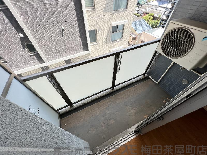 23/30 バルコニー