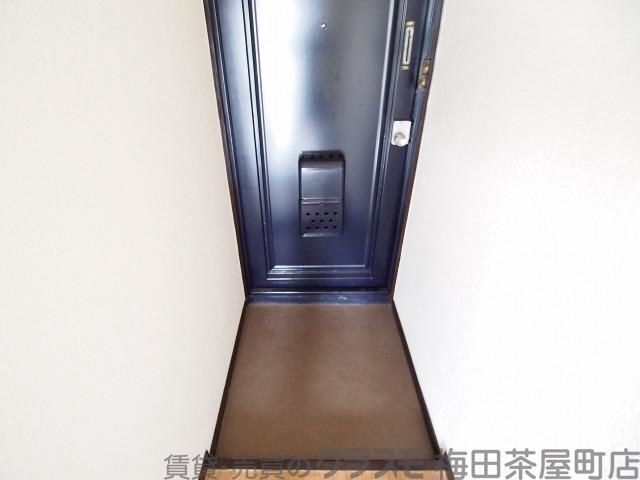 14/30 玄関