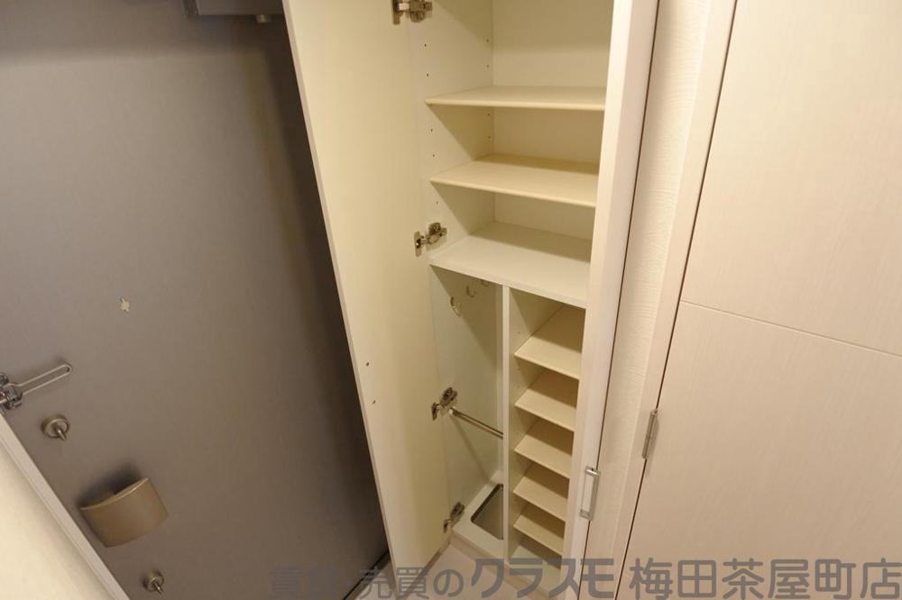 13/30 収納