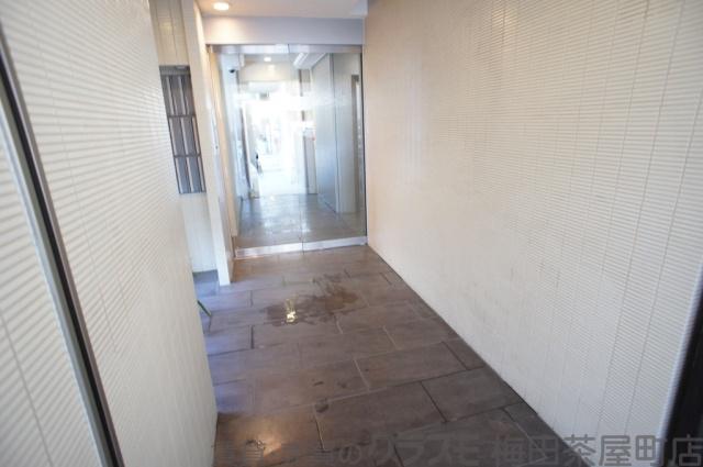 13/15 エントランス