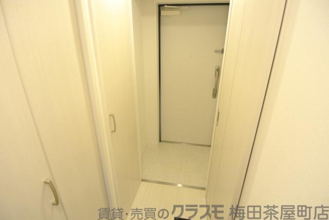 16/30 玄関