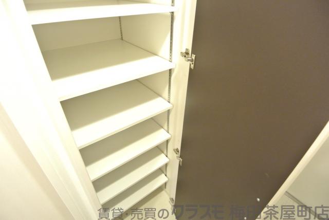 13/30 収納