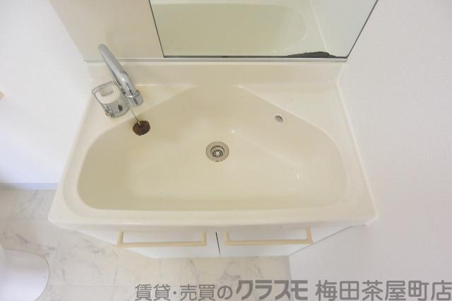 18/30 洗面