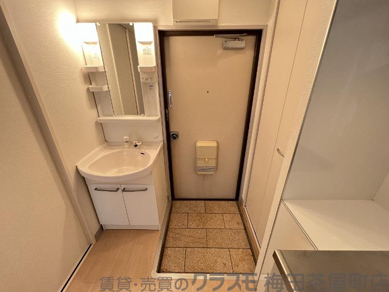 14/30 玄関