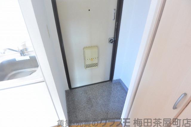13/30 玄関