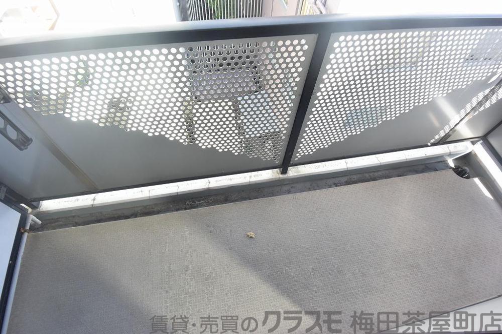21/30 バルコニー