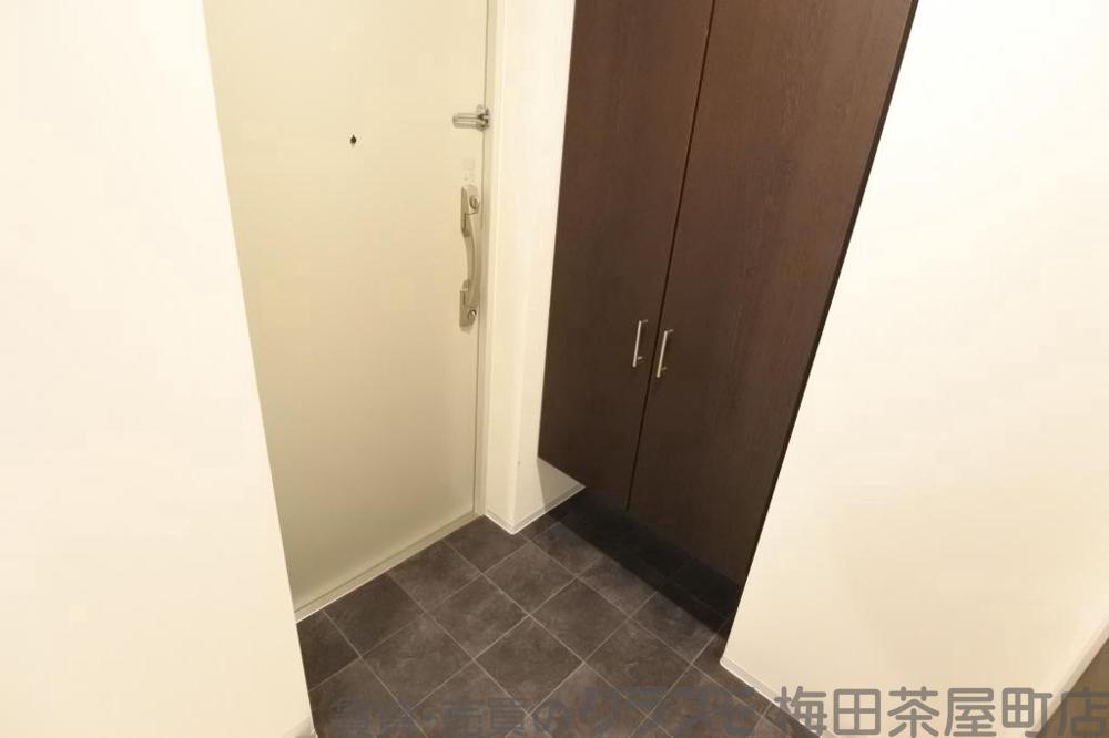 14/30 玄関