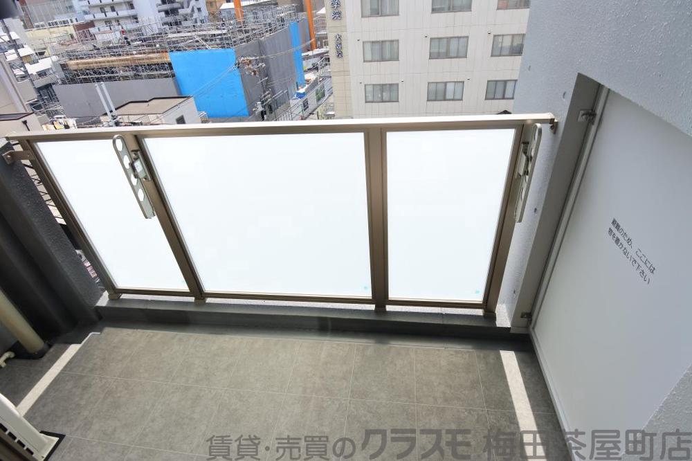 21/30 バルコニー
