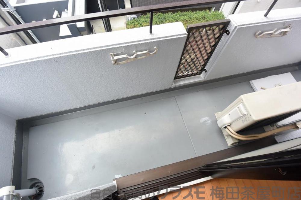 21/30 バルコニー