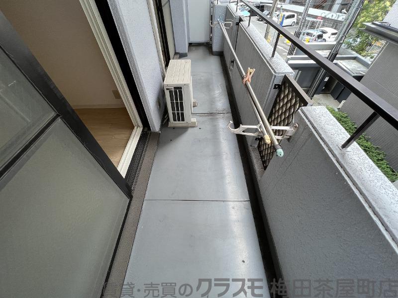 21/30 バルコニー