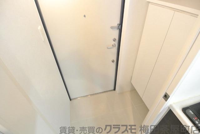 14/30 玄関