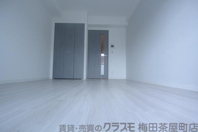 14/30 寝室
