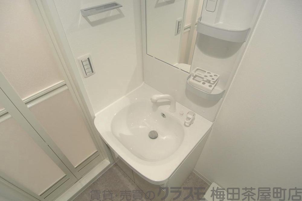 21/30 洗面