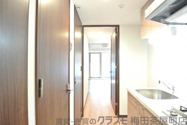 14/30 玄関