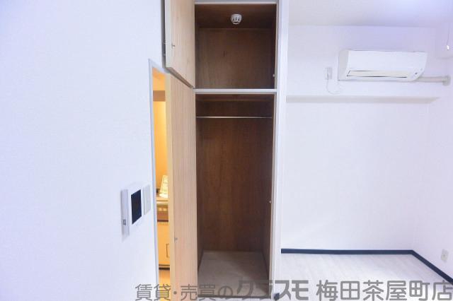 13/30 収納