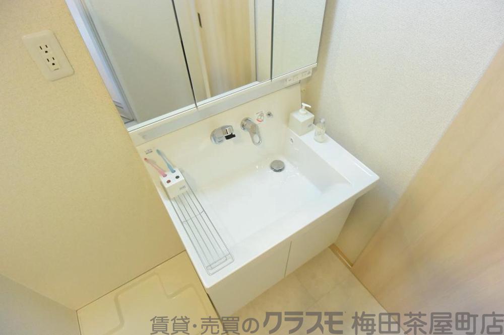 21/30 洗面