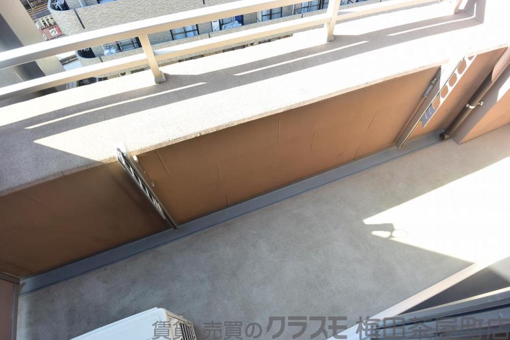 23/30 バルコニー