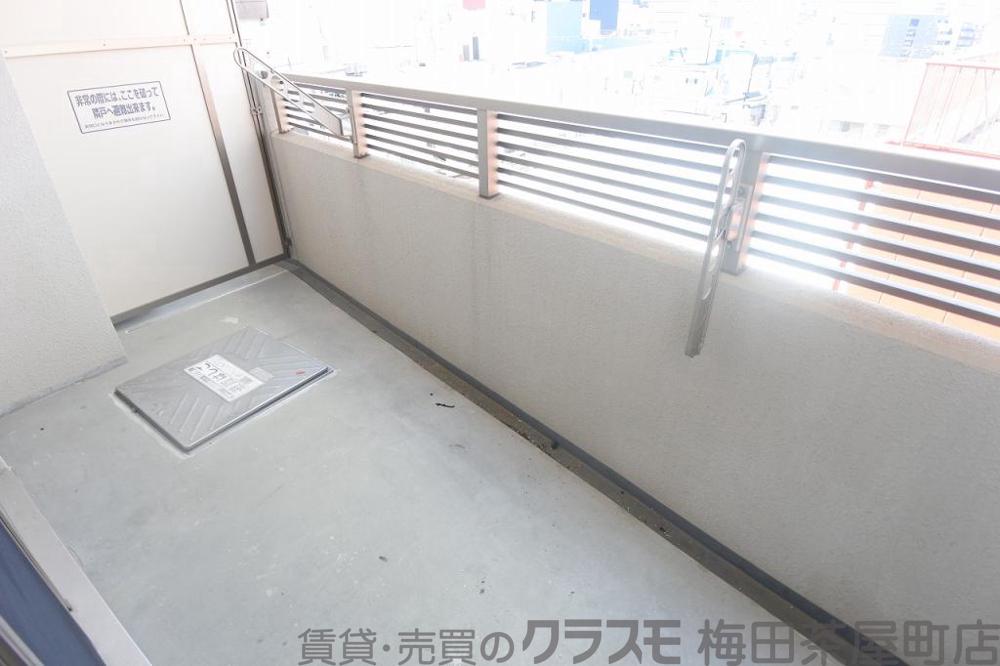 21/30 バルコニー