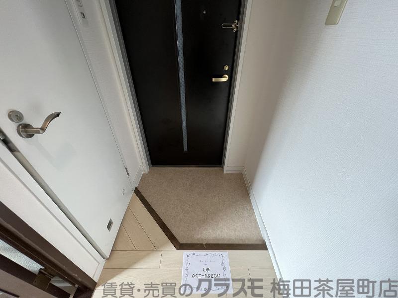 14/30 玄関