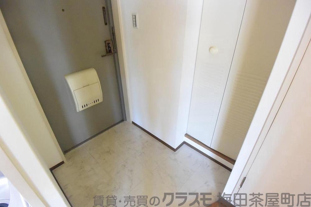 14/30 玄関