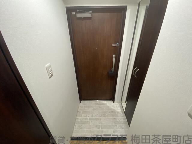 14/30 玄関